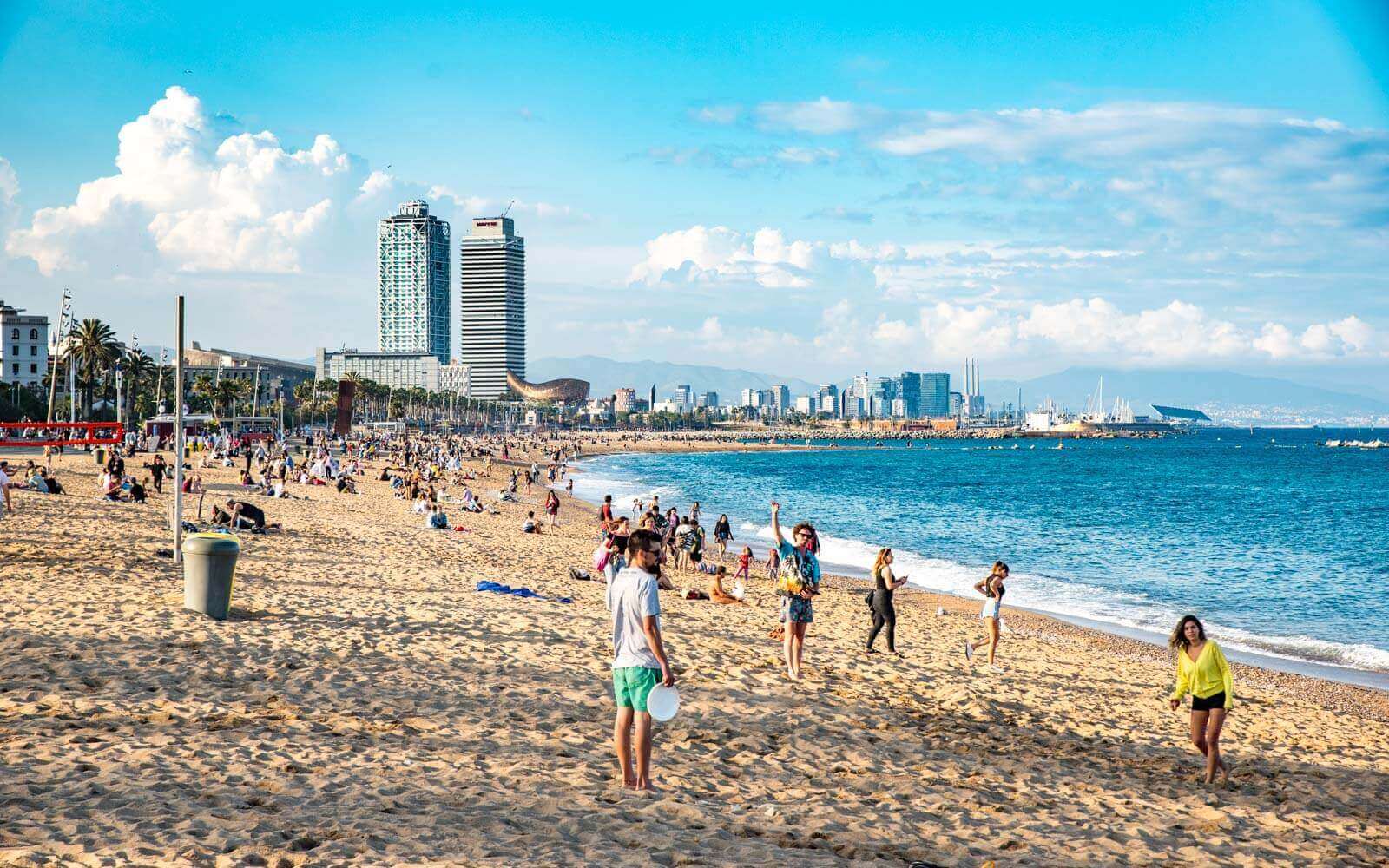 Les plages à fraie à Barcelone